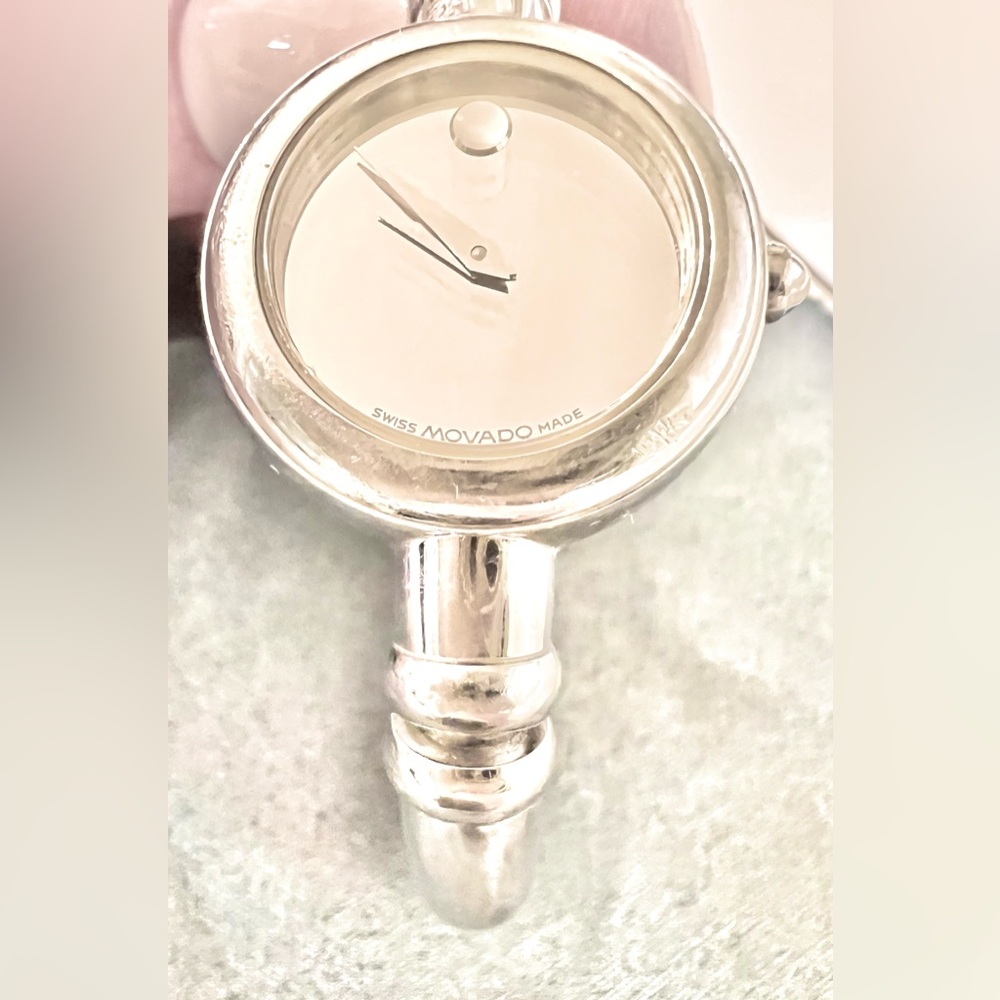Movado Bareleto Ladies Watch. Silver. Mirror face. Needs new battery. - Picture 5 of 16